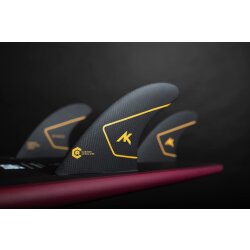 2025 AK FIN STAPLE CARBON MEDIUMTHRUSTER SET